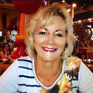 Meet your Posher, Joyce